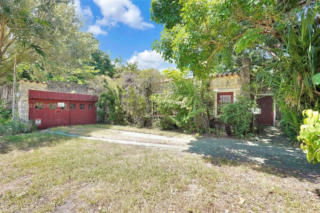 4-bedroom Single-Family Home — 8238 NE 9th Ave