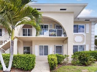 2-bedroom Condo — 13765 Flora Place #H, Delray Beach, 33484