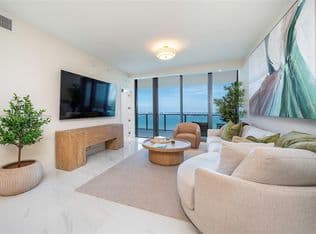 2-bedroom Condo — 700 NE 24th St #4306, Miami, 33137