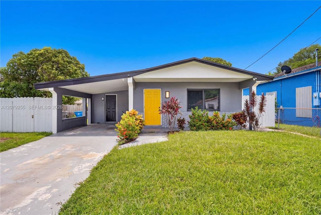 4-bedroom Single-Family Home — 5724 SW 18th St