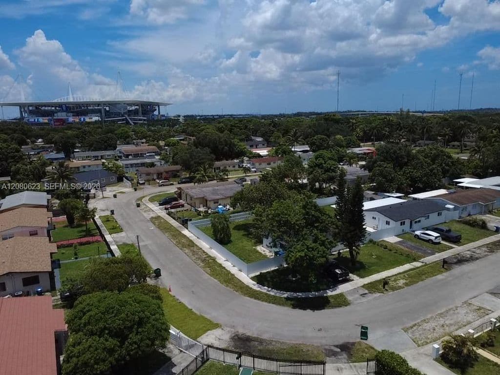 4-bedroom Single-Family Home — 2251 NW 193rd Ter