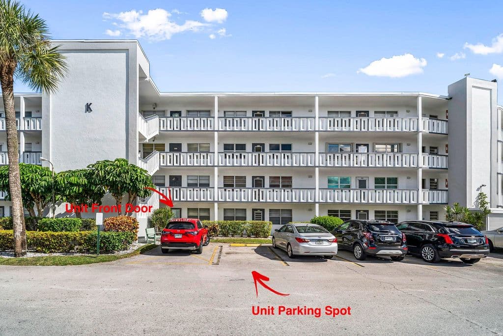 2-bedroom Condo — 187 Wellington K