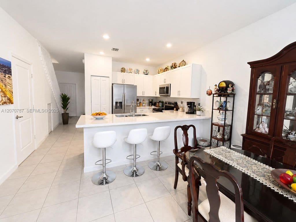 3+1 Mülk — 18324 SW 148th Rd