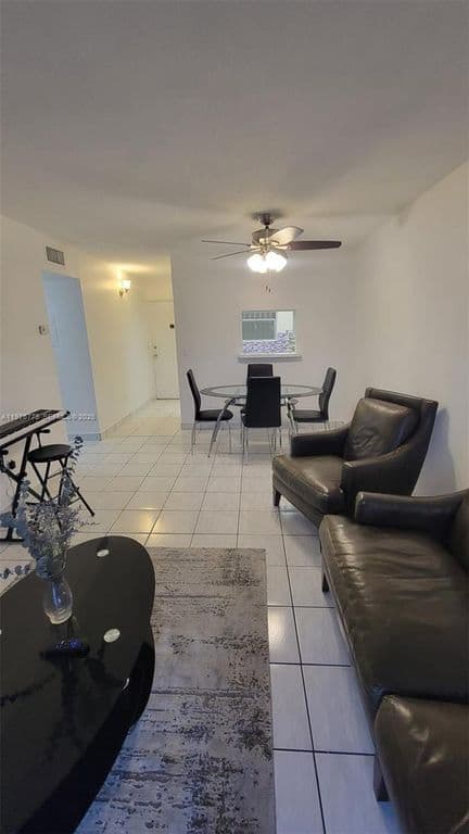 2+1 Condo — 6820 W Flagler St APT 207