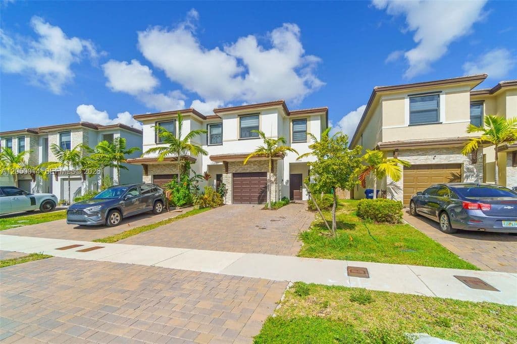 3-bedroom Property — 25500 SW 108th Ave