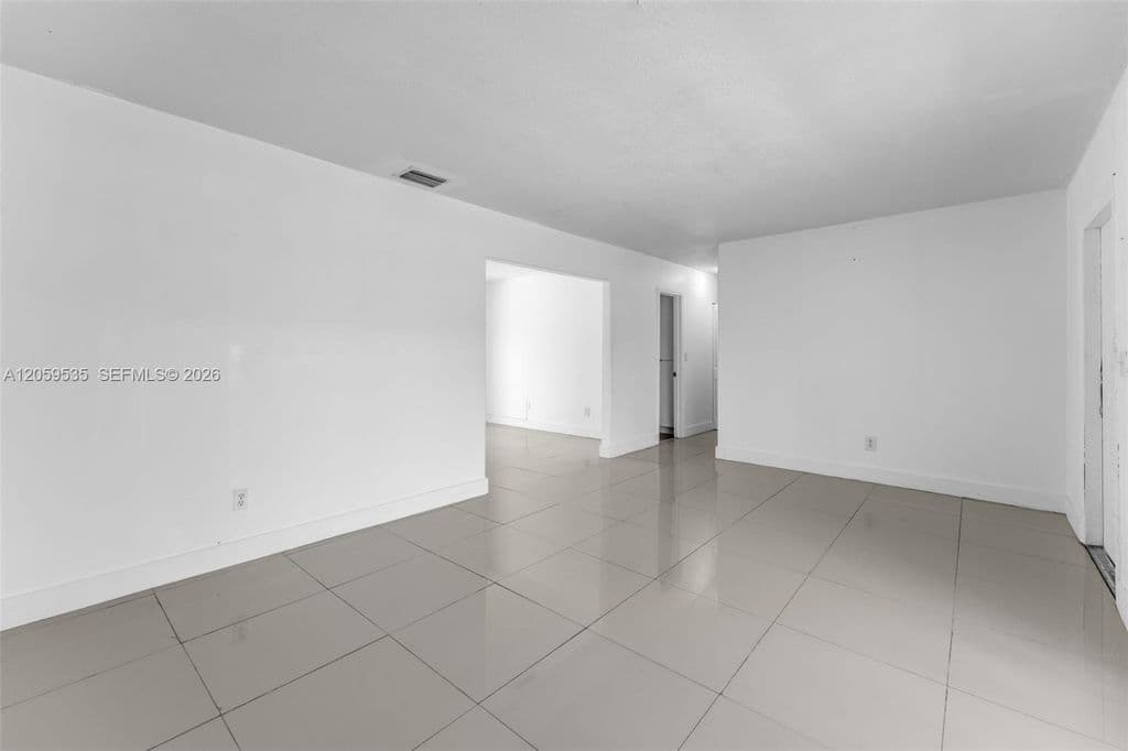 3-bedroom Single-Family Home — 15543 SW 107th Ct