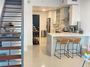 1+1 Condo — 60 SW 13th St APT 2212, Miami, 33130