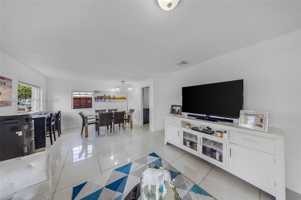 2+1 Müstakil ev — 2411 Fletcher St