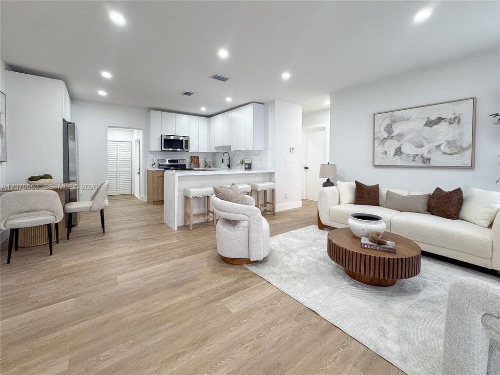 4-bedroom Single-Family Home — 1119 NW 11th Ct