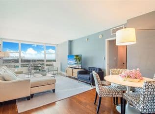 1+1 Condo — 6801 Collins Ave #1101, Miami Beach, 33141