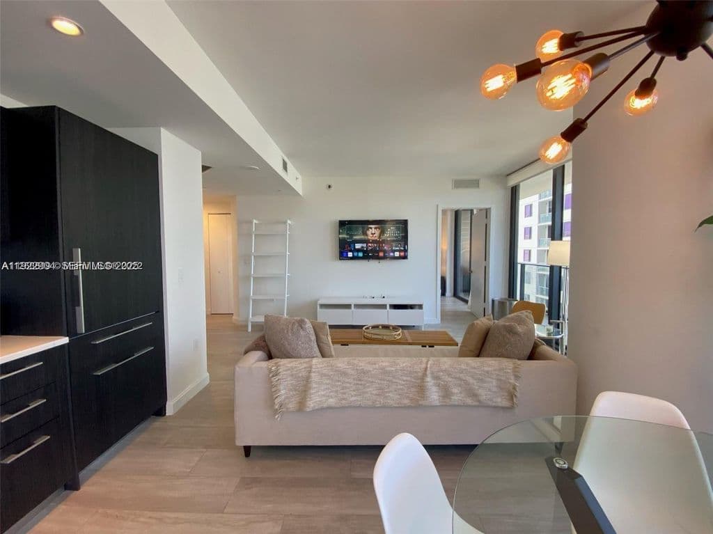2+1 Condo — 55 SW 9th St Unit 3001