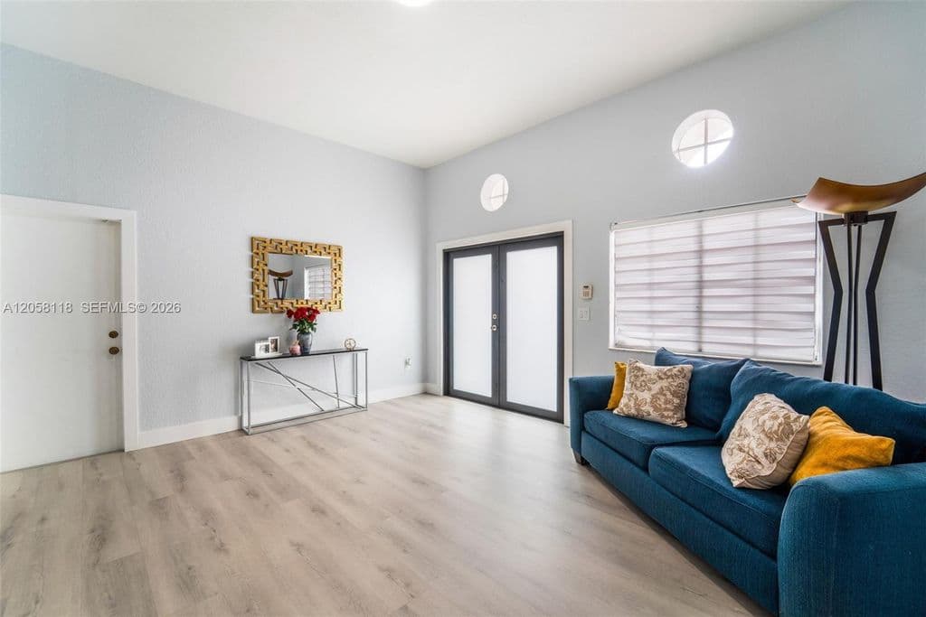 3-bedroom Single-Family Home — 15819 SW 54th Ter