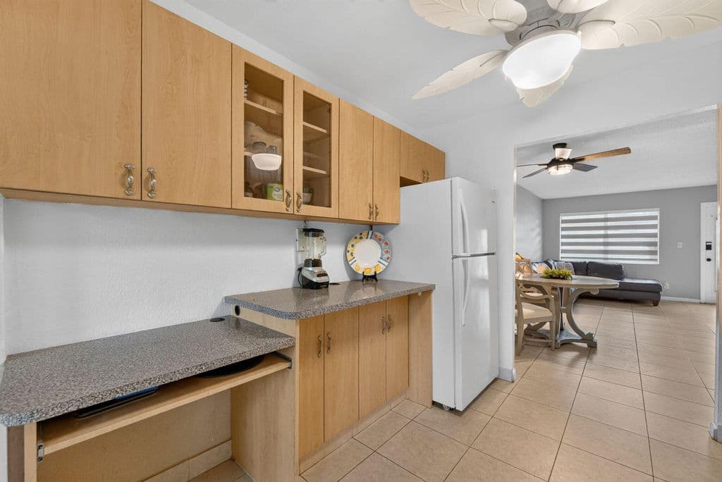 1-bedroom Condo — 251 NW 76th Avenue #105