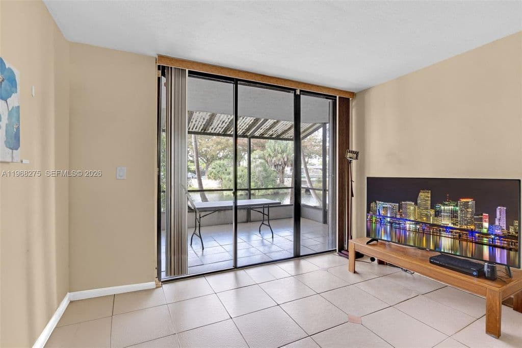 2+1 Condo — 8305 SW 152nd Ave #A-107