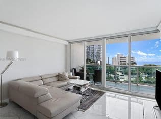 1+1 Condo — 100 Bayview Dr APT 709, Sunny Isles Beach, 33160
