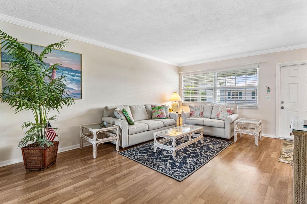 2+1 Condo — 5505 N Ocean Boulevard #8-204