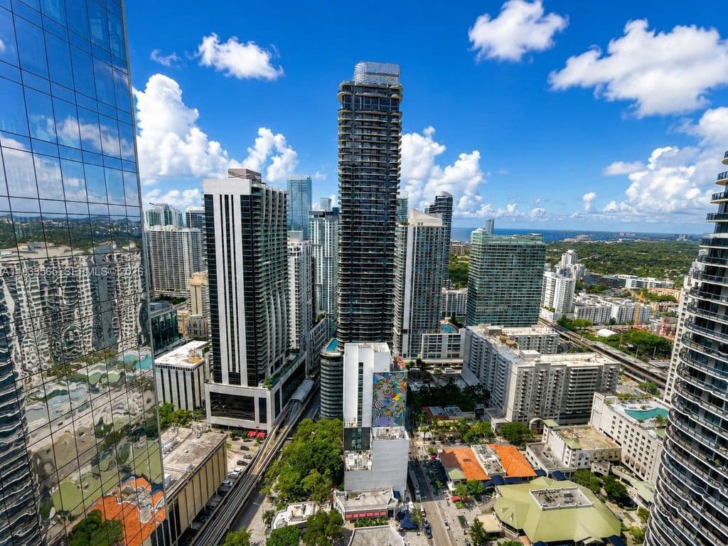 3-bedroom Condo — 801 S Miami Ave Unit 4204