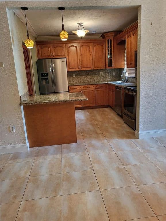 2-bedroom Condo — 780 NE 199TH Street #101E