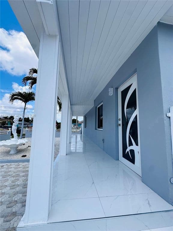 4-bedroom Single-Family Home — 82 E 16th St