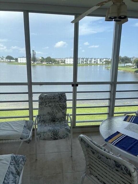 2-bedroom Condo — 3025 Ainslie B Drive