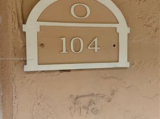 2+1 Condo — 17911 NW 68th Ave APT O104, Hialeah, 33015
