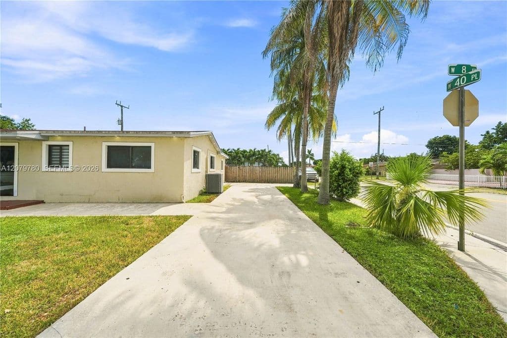 3+1 Müstakil ev — 4041 W 8th Ave