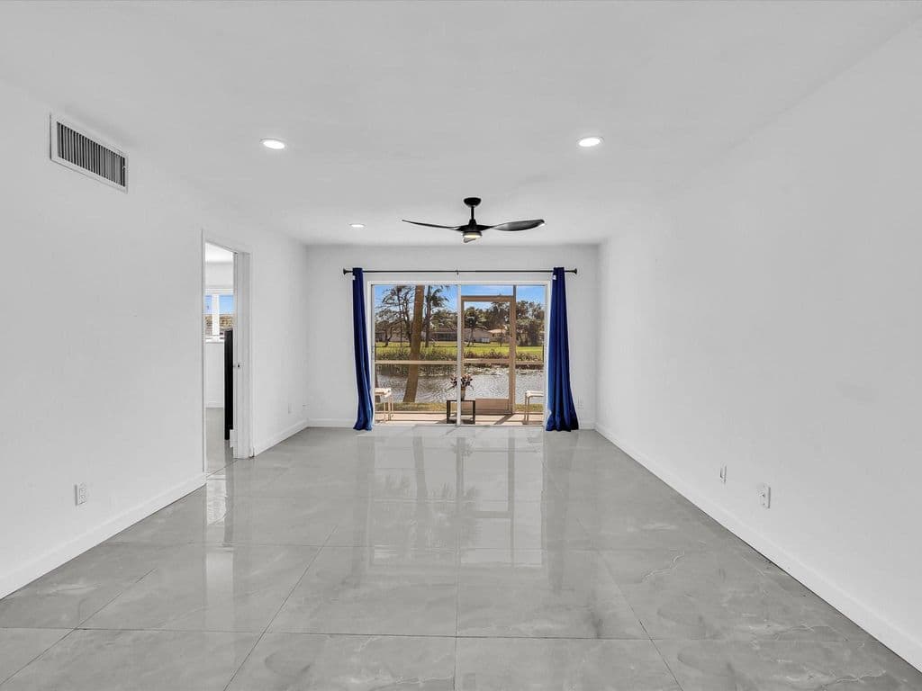 2-bedroom Condo — 2451 SW 82nd Avenue #108