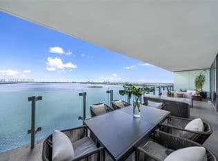 3+1 Condo — 700 NE 26th Ter Unit 2202, Miami, 33137