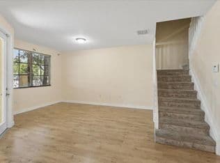 3-bedroom Townhouse — 6036 SW 19th Place, North Lauderdale, 33068