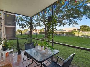 2+1 Condo — 140 Lake Nancy Lane #112, West Palm Beach, 33411