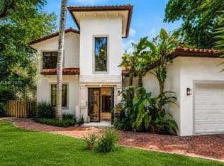 5-bedroom Single-Family Home — 6550 SW 75th Ter, South Miami, 33143
