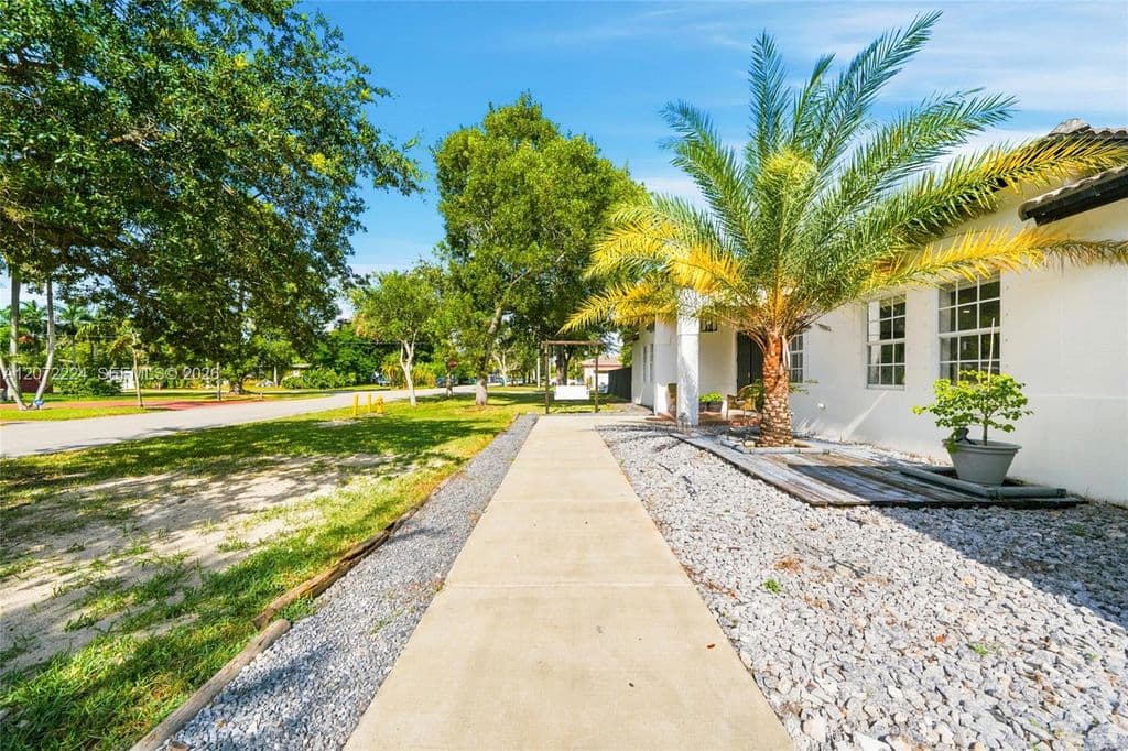 4-bedroom Single-Family Home — 18791 SW 356th St