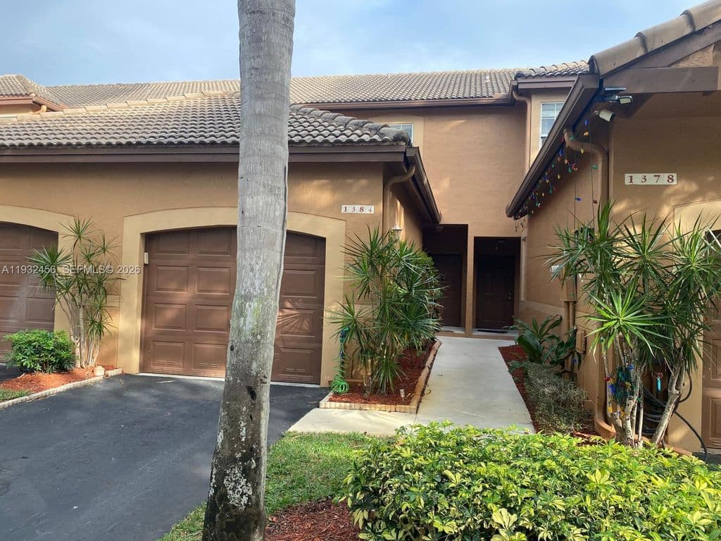 2-bedroom Property — 1384 Veracruz Ln #4-7