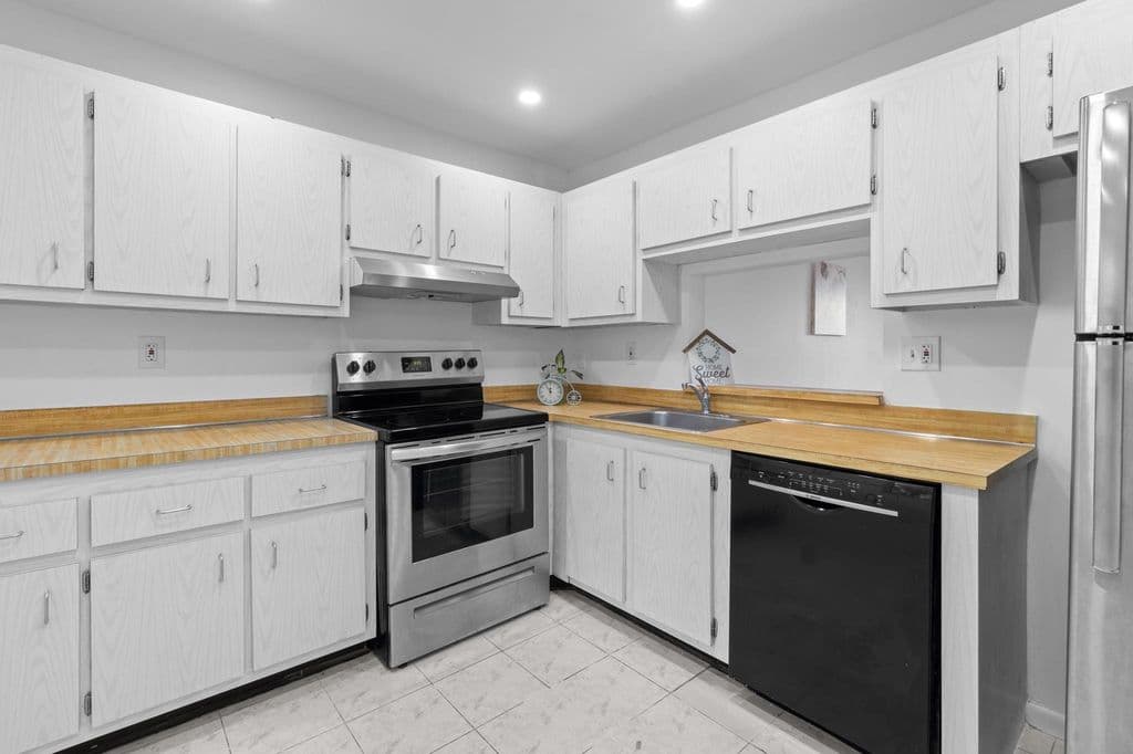 2+1 Condo — 1830 SW 81st. Avenue #4317