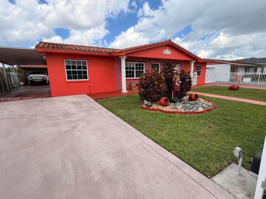3+1 Müstakil ev — 5223 NW 168th Ter
