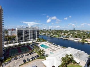 1+1 Condo — 1965 S Ocean Dr APT 14C, Hallandale Beach, 33009