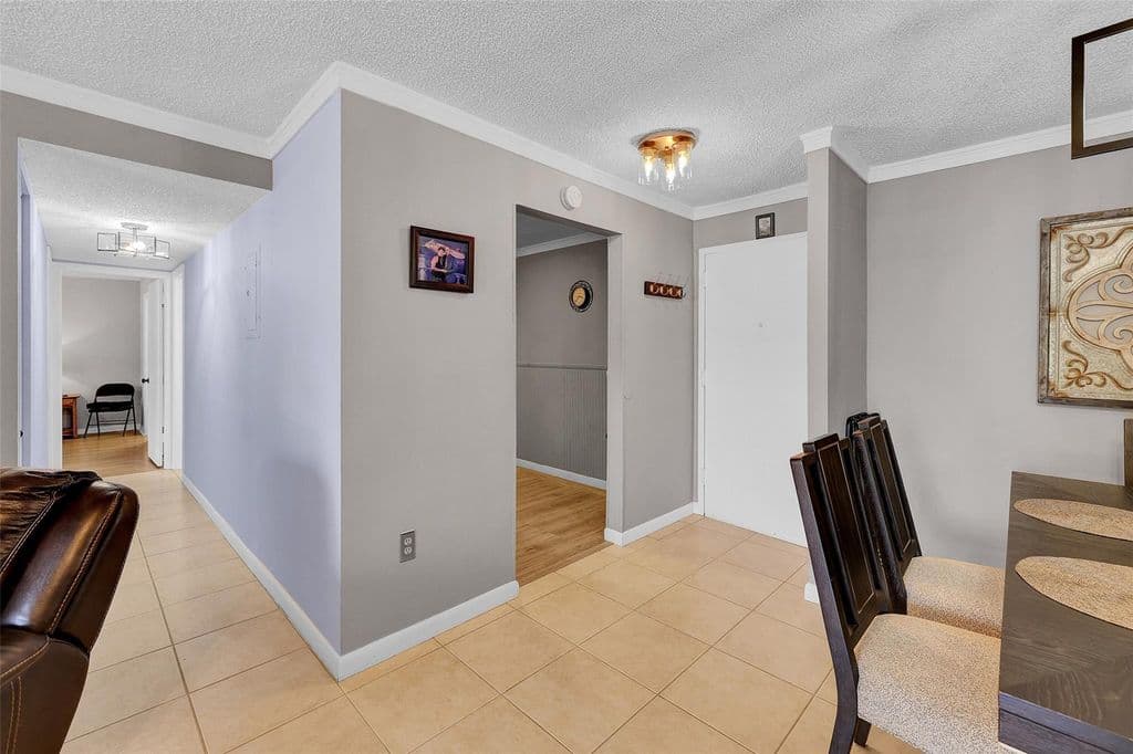 2+1 Condo — 8260 SW 24th Street E #6112
