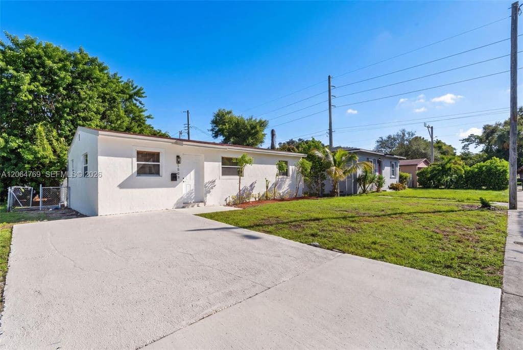 3+1 Müstakil ev — 1583 NE 152nd St