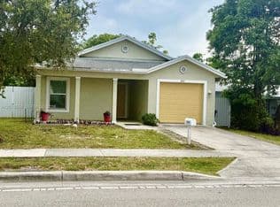 3-bedroom Single-Family Home — 1018 Foster Rd, Hallandale Beach, 33009