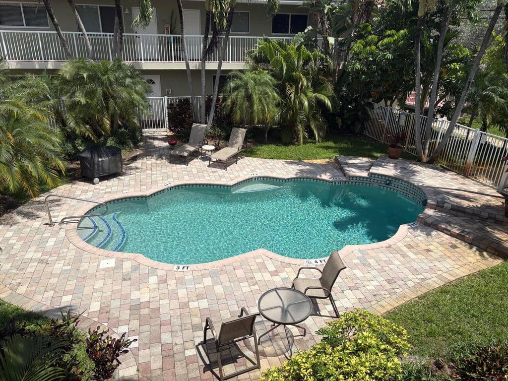 2+1 Condo — 1424 Holly Heights Drive #1
