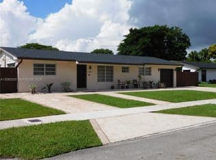 3+1 Müstakil ev — 14524 SW 80th St, Miami, 33183