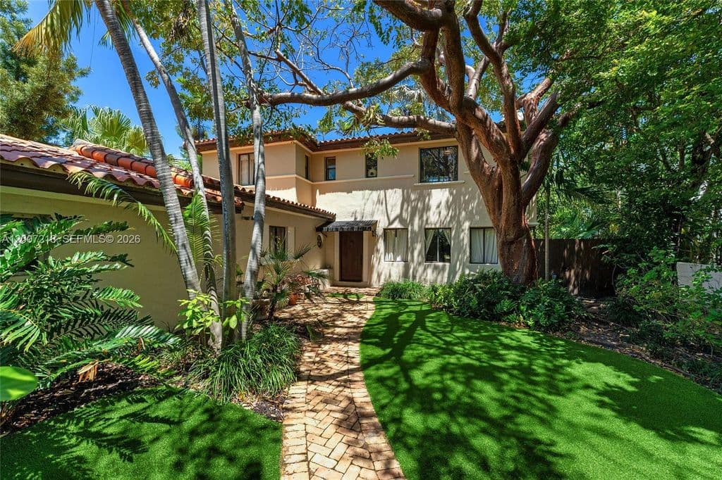 4+1 Müstakil ev — 6121 La Gorce Dr