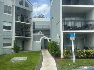 2-bedroom Condo — 6272 NW 186th St APT 212, Hialeah, 33015