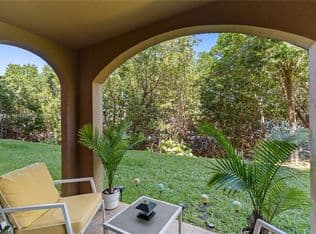 2-bedroom Condo — 19655 E Country Club Dr #6108, Aventura, 33180