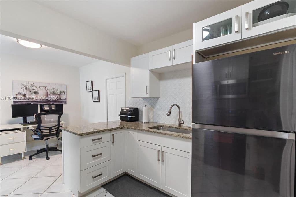 2+1 Müstakil ev — 5713 NW 87th Ave