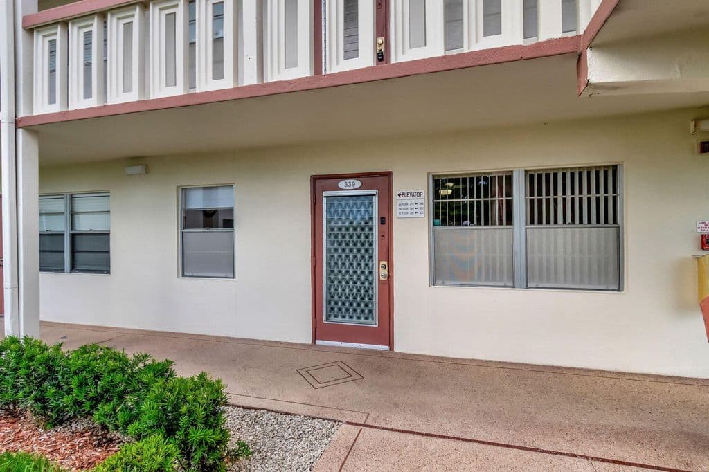 2+1 Condo — 339 Preston I