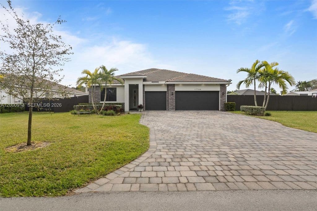4-bedroom Single-Family Home — 17744 SW 294th St