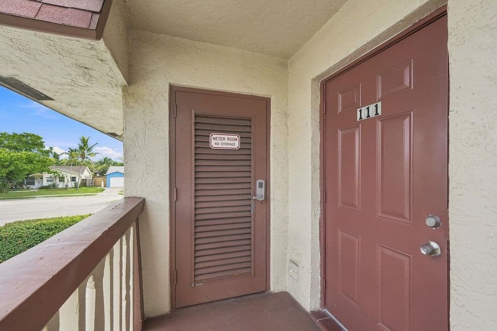 2-bedroom Condo — 9200 SW 3RD Street #111