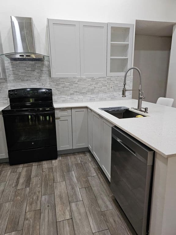 2-bedroom Single-Family Home — 491 Springdale Circle