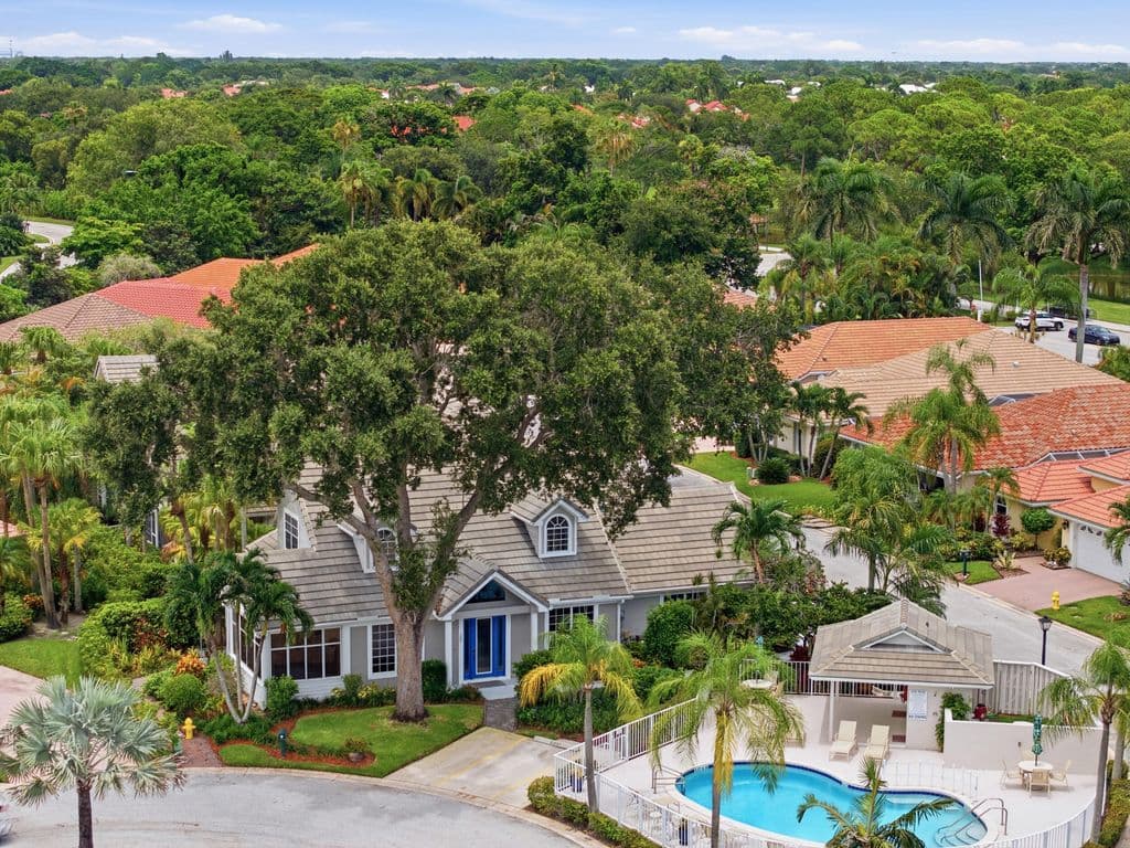 2-bedroom Property — 207 Woodsmuir Court